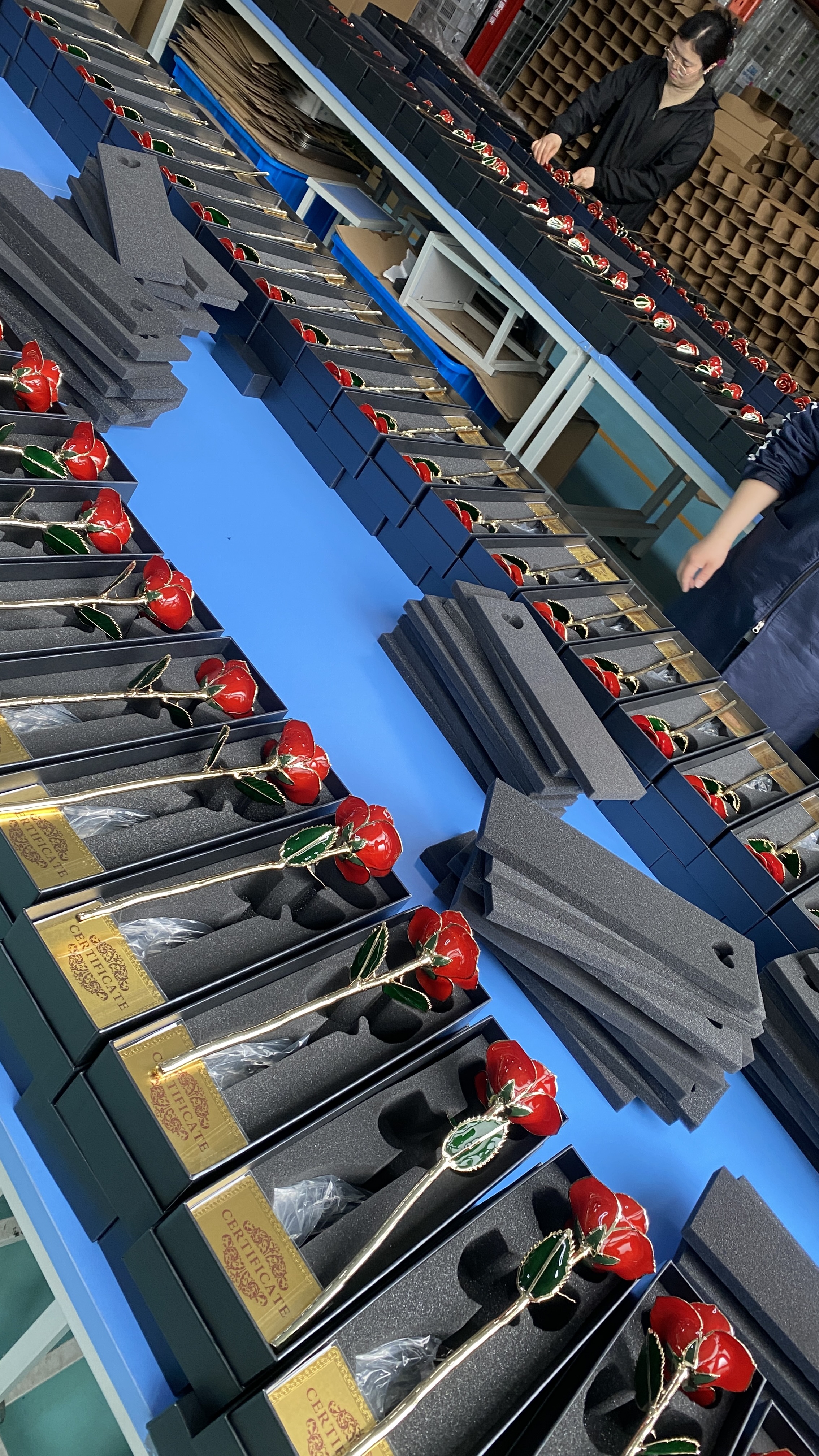 gold-rose-manufacturing-process.jpg