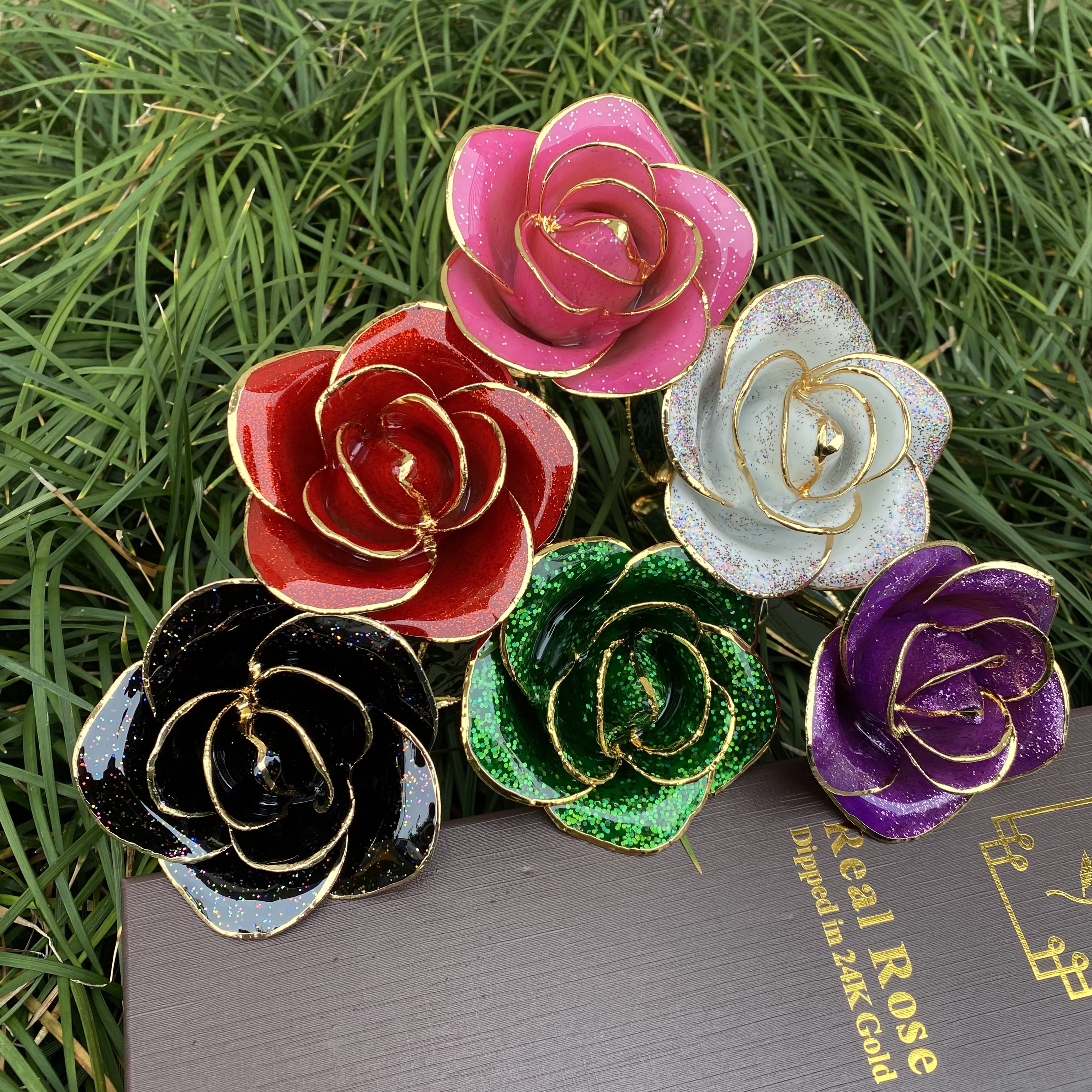 Mother's Day Special | Customizable Glitter Collection Gold Dipped Roses for A One-of-a-kind Luxury Gift!
