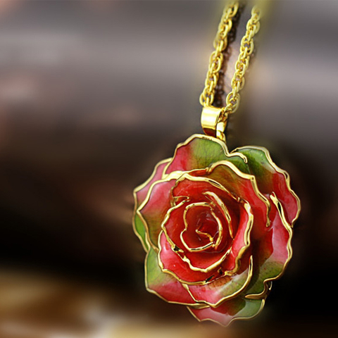 Daiya True Rose Necklace (fresh Rose)